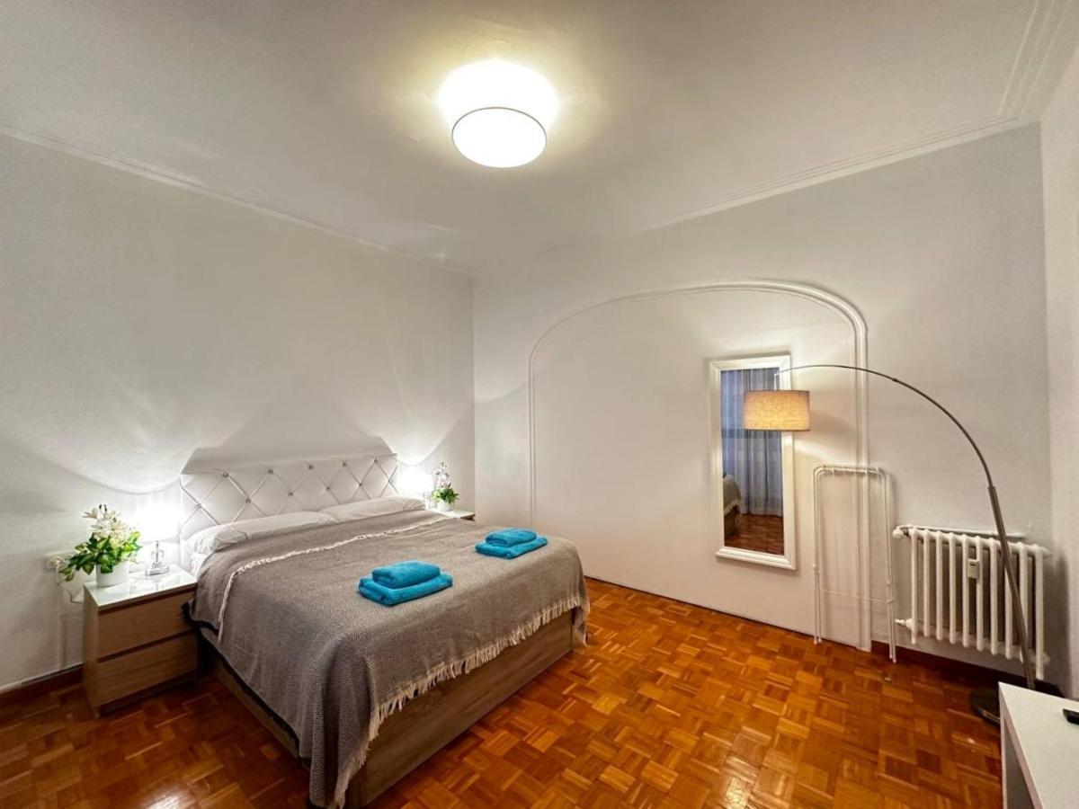 Rooms Nuevo Roger Барселона Стая снимка