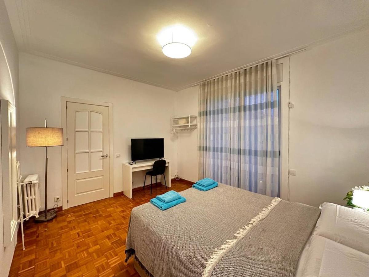 Rooms Nuevo Roger Барселона Екстериор снимка