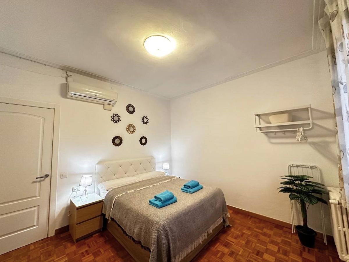 Rooms Nuevo Roger Барселона Екстериор снимка